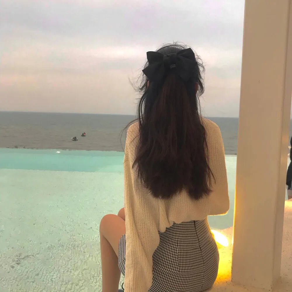 占卜师们封面