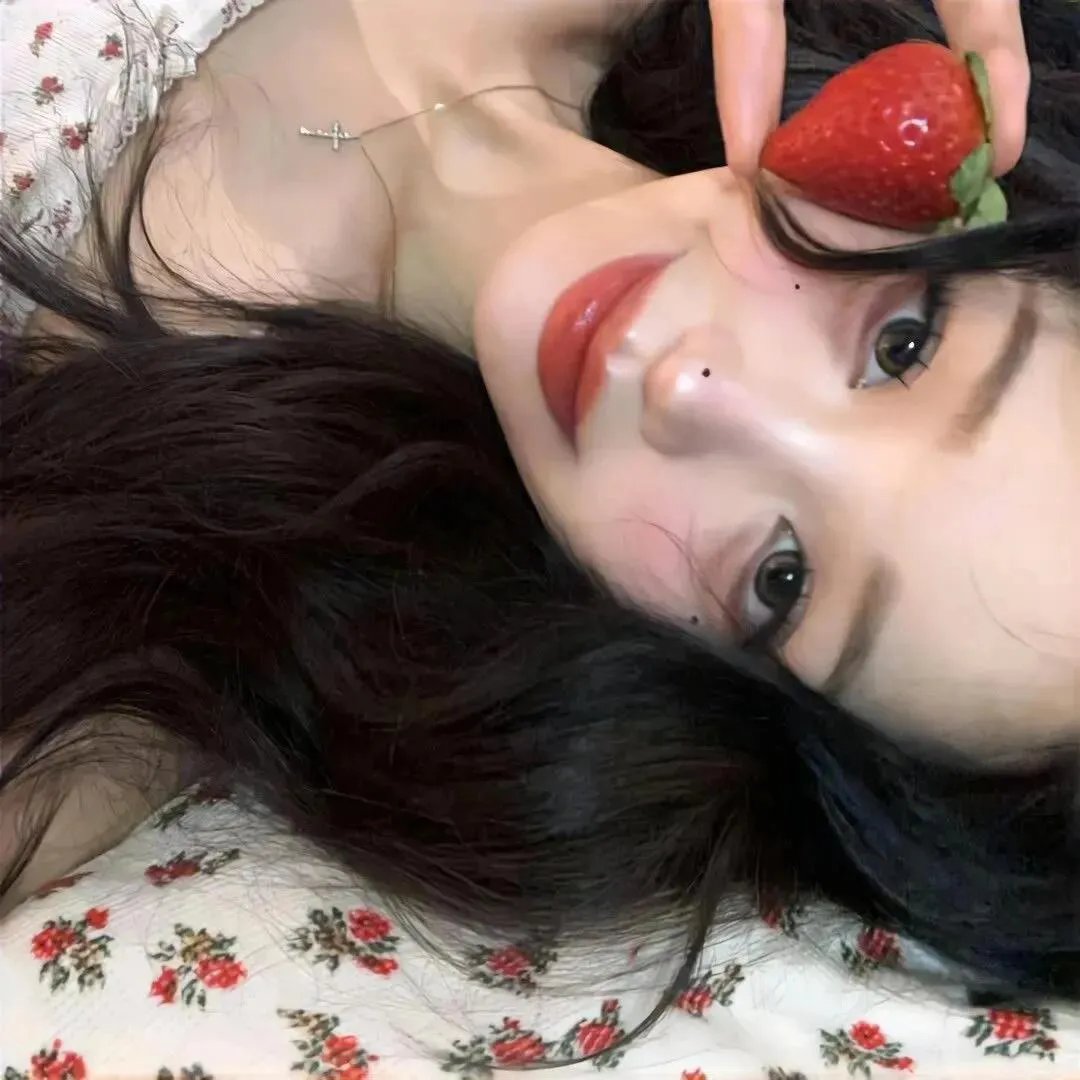 母鸡搬家封面